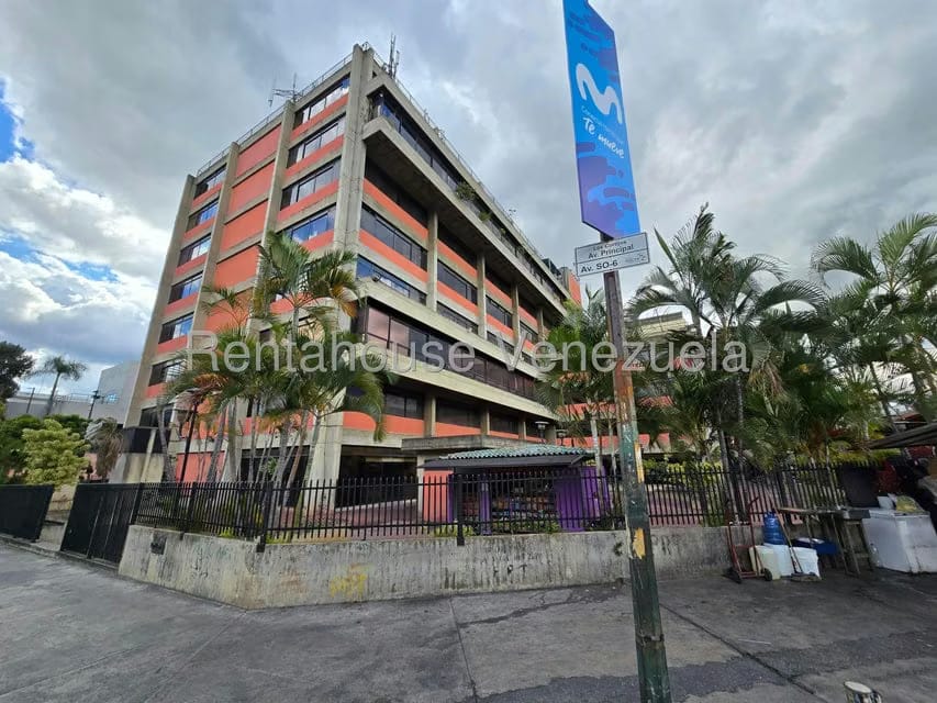 Comercial (Oficina) en Alquiler en Los Cortijos de Lourdes, Distrito Metropolitano