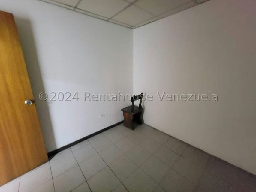 Comercial (Local Comercial) en Alquiler en Santa Monica, Distrito Metropolitano - 8
