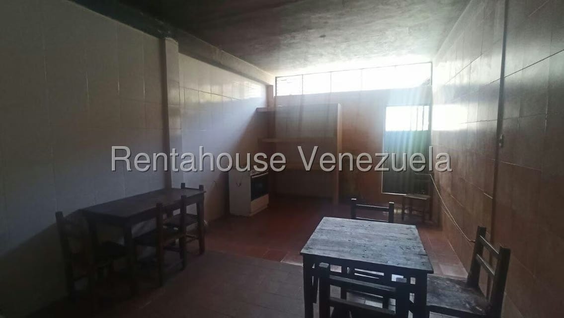 Comercial (Local Comercial) en Alquiler en Zona Oeste, Lara - 6