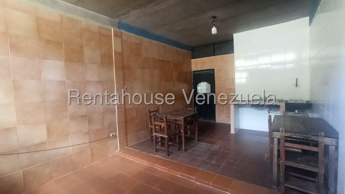 Comercial (Local Comercial) en Alquiler en Zona Oeste, Lara - 7