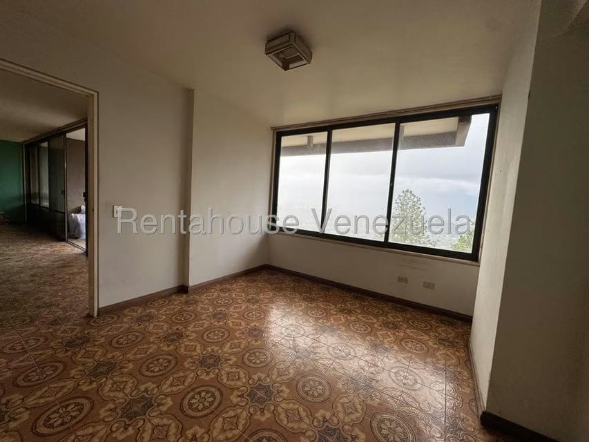 Apartamento (1 Nivel) en Venta en Lomas de Prados del Este, Distrito Metropolitano - 13