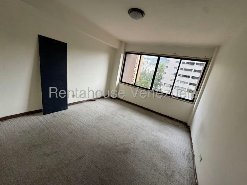 Apartamento (1 Nivel) en Venta en Lomas de Prados del Este, Distrito Metropolitano - 18