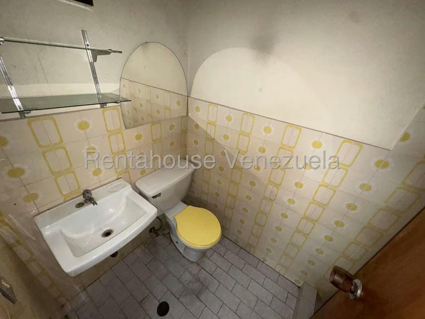 Apartamento (1 Nivel) en Venta en Lomas de Prados del Este, Distrito Metropolitano - 28