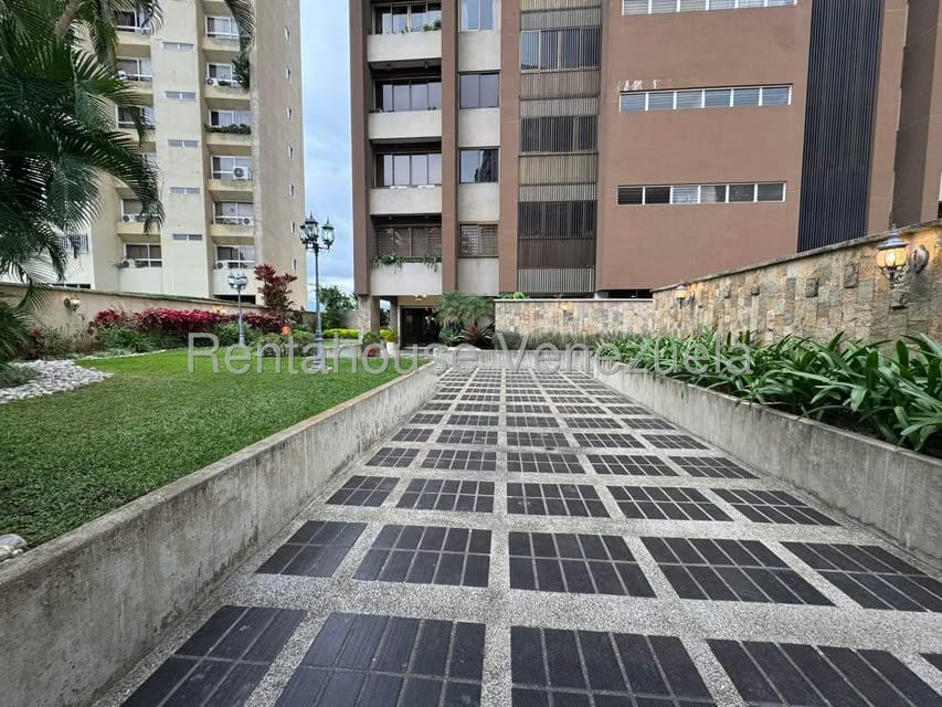 Apartamento (1 Nivel) en Venta en Lomas de Prados del Este, Distrito Metropolitano - 31