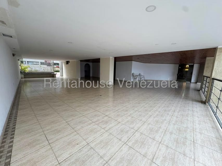 Apartamento (1 Nivel) en Venta en Lomas de Prados del Este, Distrito Metropolitano - 35
