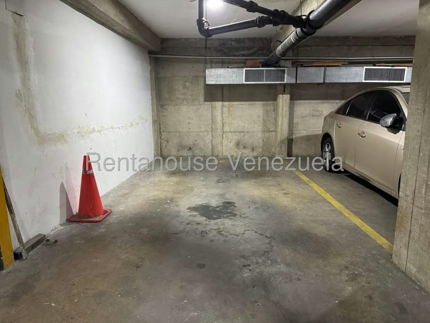 Apartamento (1 Nivel) en Venta en Lomas de Prados del Este, Distrito Metropolitano - 40