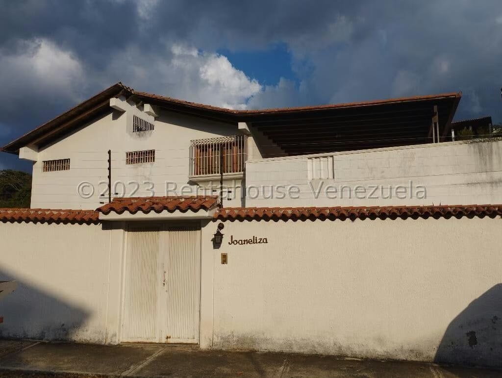 CASA EN VENTA SELENE MARIN MLS#23-30102