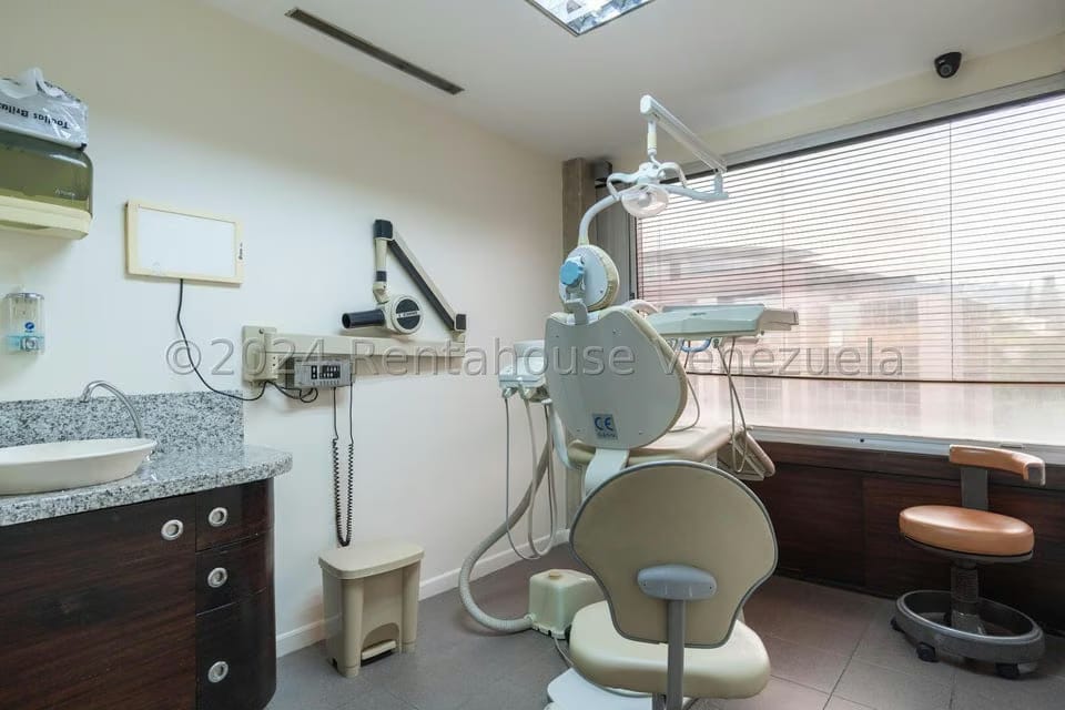 Comercial (Consultorio Medico) en Venta en Santa Paula, Distrito Metropolitano - 13