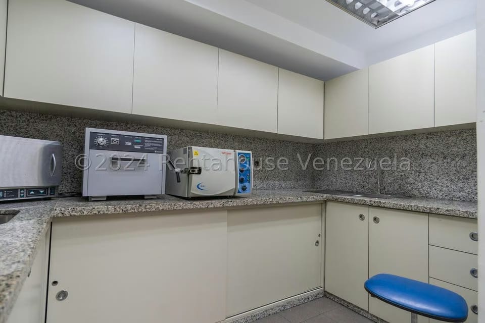 Comercial (Consultorio Medico) en Venta en Santa Paula, Distrito Metropolitano - 18