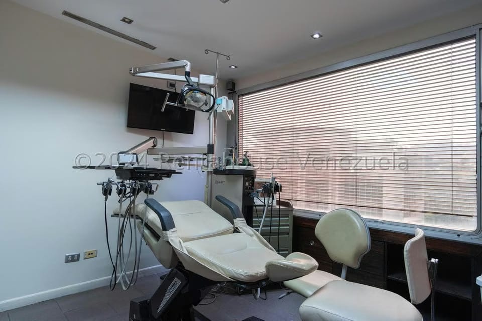 Comercial (Consultorio Medico) en Venta en Santa Paula, Distrito Metropolitano - 21