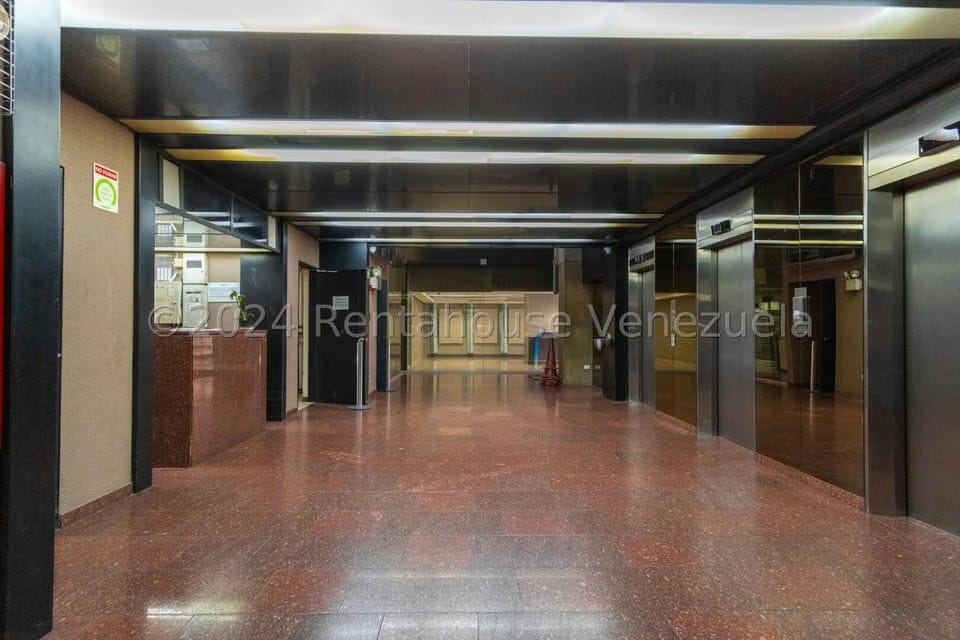 Comercial (Consultorio Medico) en Venta en Santa Paula, Distrito Metropolitano - 4