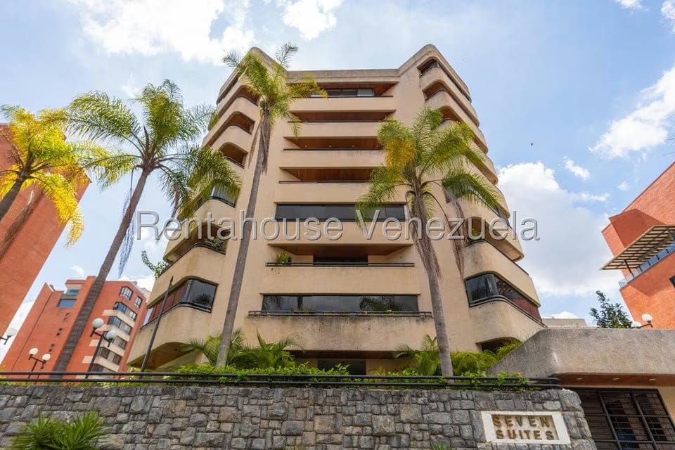 Apartamento (1 Nivel) en Alquiler en Colinas de Valle Arriba, Distrito Metropolitano