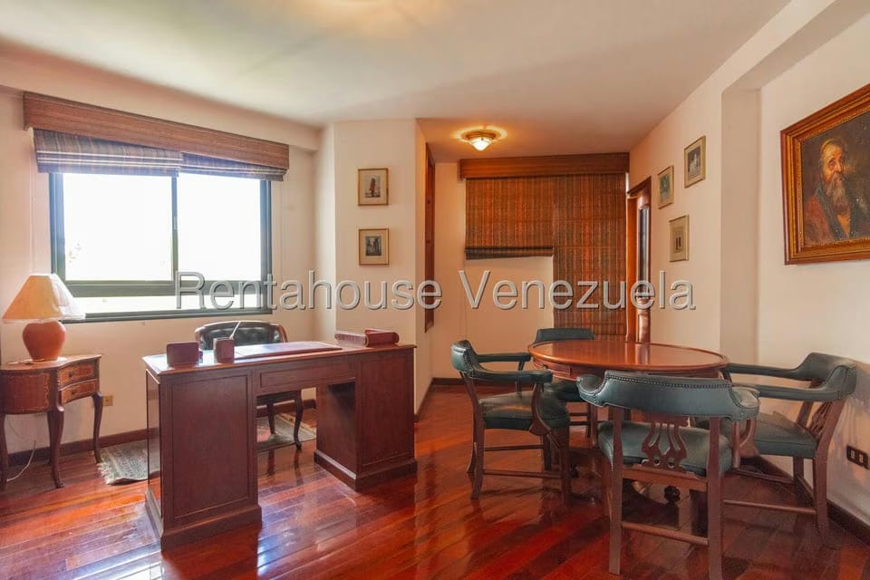 Apartamento (1 Nivel) en Alquiler en Colinas de Valle Arriba, Distrito Metropolitano - 17