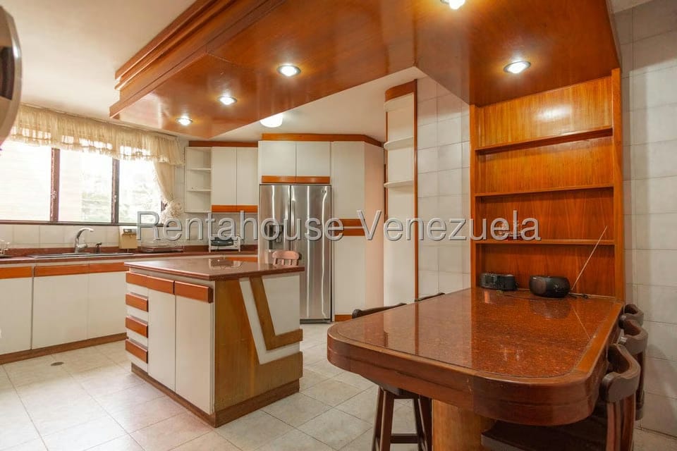 Apartamento (1 Nivel) en Alquiler en Colinas de Valle Arriba, Distrito Metropolitano - 20