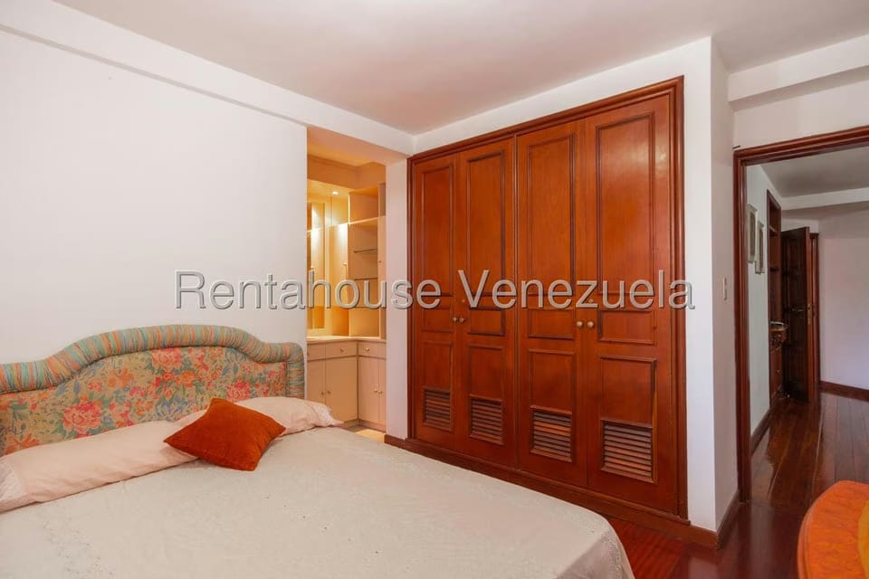 Apartamento (1 Nivel) en Alquiler en Colinas de Valle Arriba, Distrito Metropolitano - 28