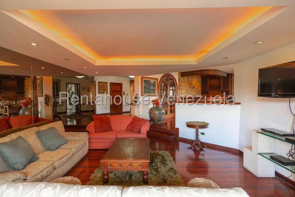 Apartamento (1 Nivel) en Alquiler en Colinas de Valle Arriba, Distrito Metropolitano - 7