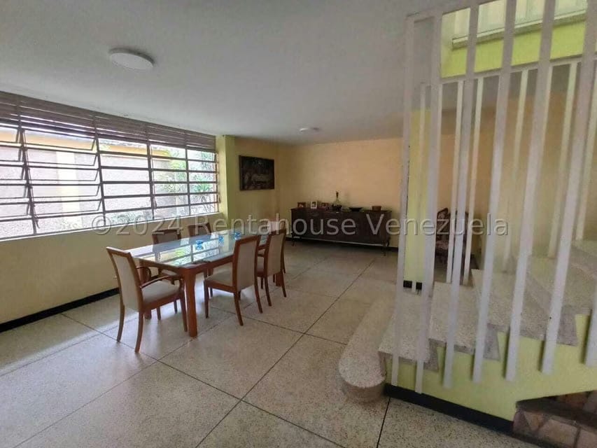 Casa (Multipes Niveles) en Venta en Los Dos Caminos, Distrito Metropolitano - 12