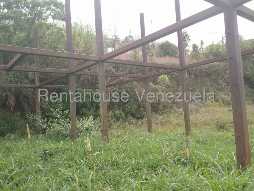 Terreno (Residencial) en Venta en El Junquito, Distrito Metropolitano - 8