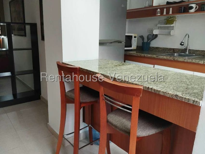 Apartamento (1 Nivel) en Alquiler en Lomas de Las Mercedes, Distrito Metropolitano - 16