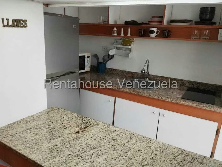 Apartamento (1 Nivel) en Alquiler en Lomas de Las Mercedes, Distrito Metropolitano - 17