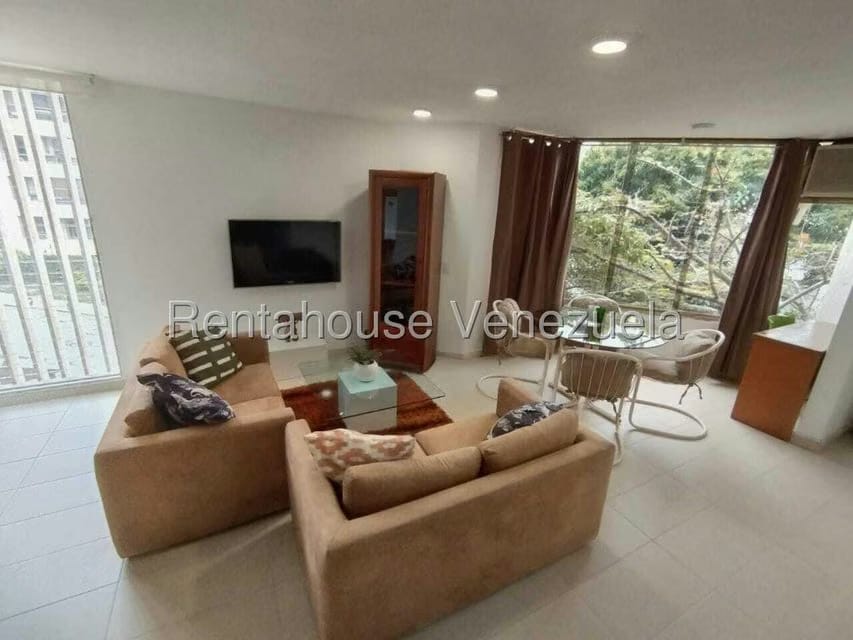 Apartamento (1 Nivel) en Alquiler en Lomas de Las Mercedes, Distrito Metropolitano - 9