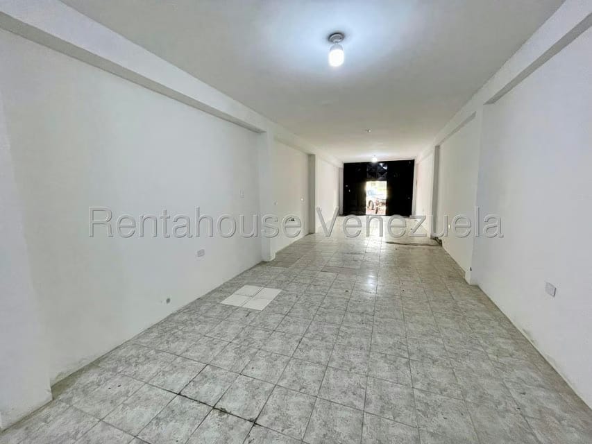 Comercial (Local Comercial) en Alquiler en Zona Oeste, Lara - 4