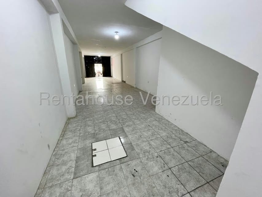 Comercial (Local Comercial) en Alquiler en Zona Oeste, Lara - 6