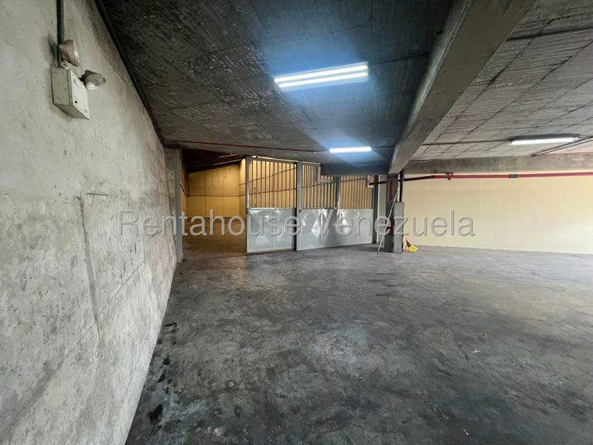 Comercial (Local Comercial) en Alquiler en El Tambor, Miranda - 4