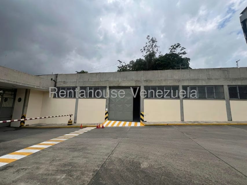 Comercial (Local Comercial) en Alquiler en El Tambor, Miranda - 10