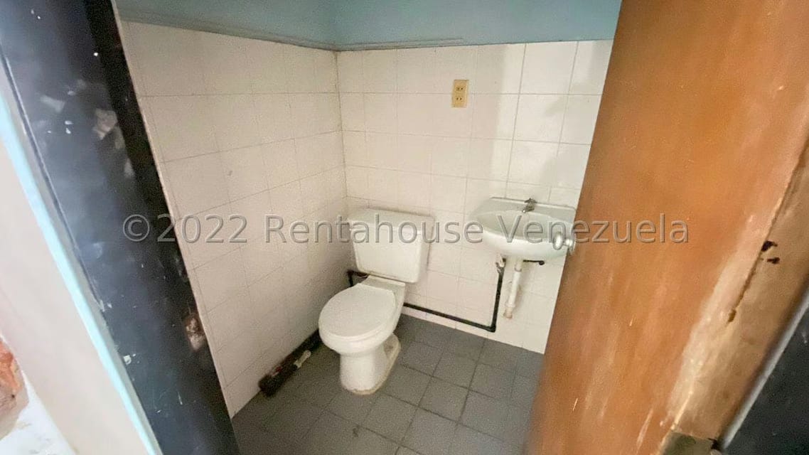 Comercial (Local Comercial) en Venta en Centro, Lara - 23