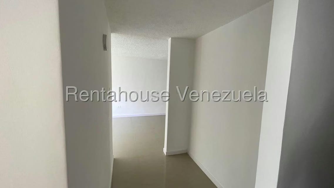 Apartamento (1 Nivel) en Alquiler en El Encantado, Distrito Metropolitano - 4