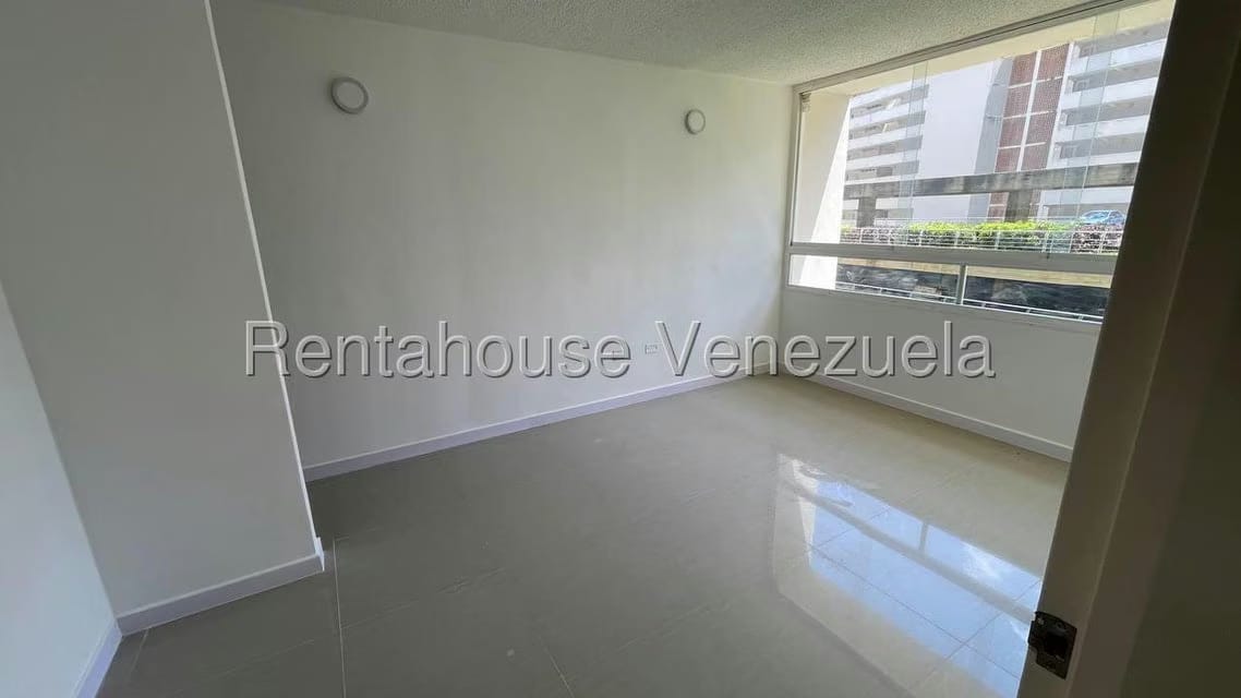 Apartamento (1 Nivel) en Alquiler en El Encantado, Distrito Metropolitano - 5