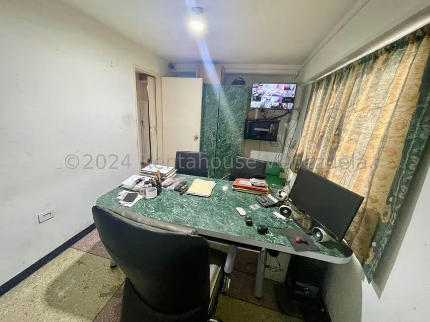 Comercial (Local Comercial) en Alquiler en Centro, Lara - 17