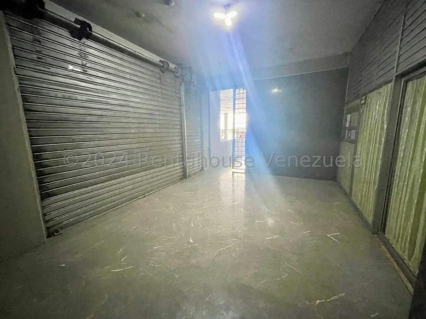 Comercial (Local Comercial) en Alquiler en Centro, Lara - 21