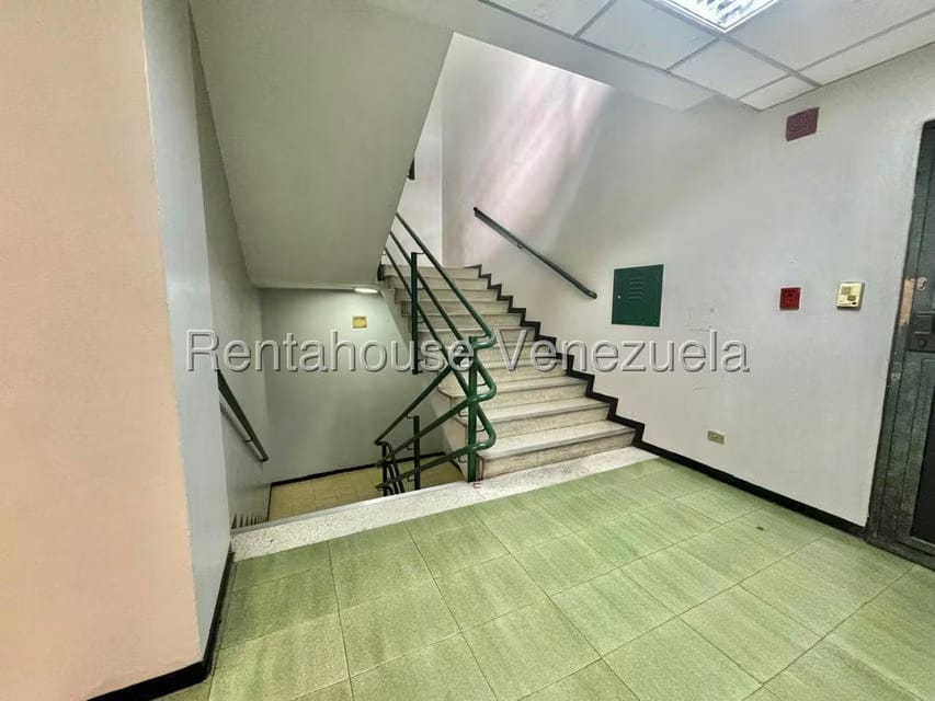 Comercial (Local Comercial) en Venta en Montalban II, Distrito Metropolitano - 11
