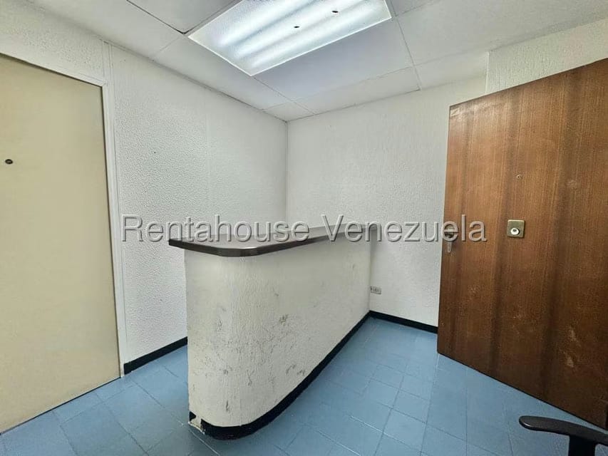 Comercial (Local Comercial) en Venta en Montalban II, Distrito Metropolitano - 18