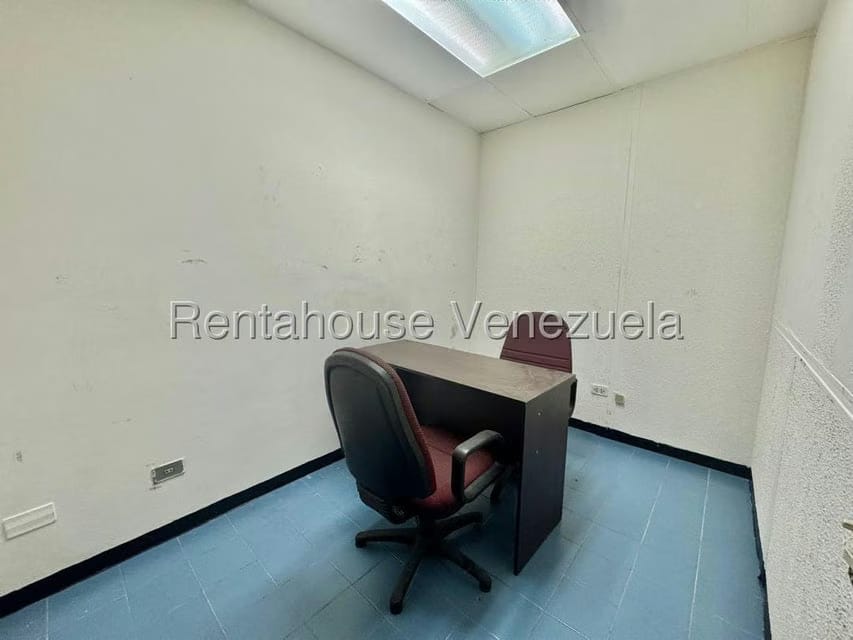 Comercial (Local Comercial) en Venta en Montalban II, Distrito Metropolitano - 23