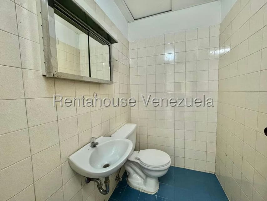 Comercial (Local Comercial) en Venta en Montalban II, Distrito Metropolitano - 27