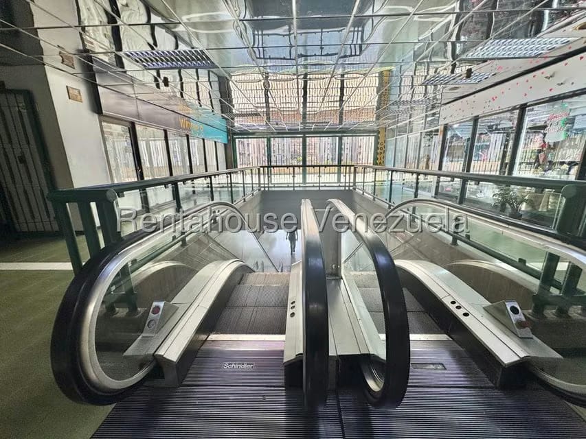 Comercial (Local Comercial) en Venta en Montalban II, Distrito Metropolitano - 10