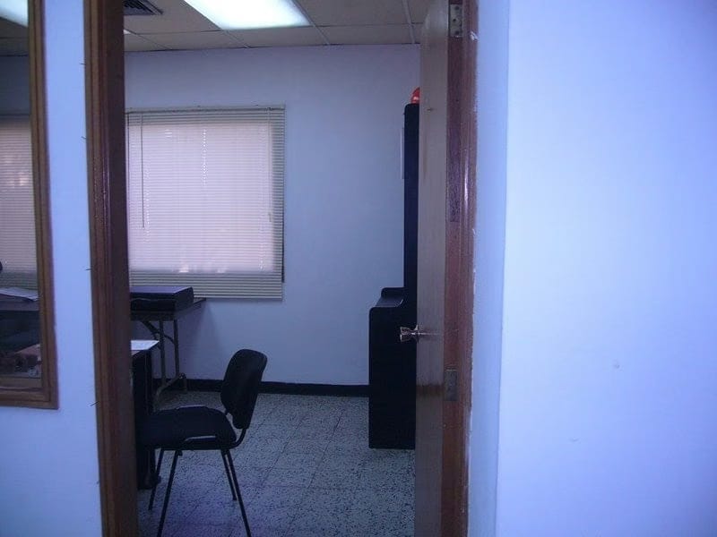 Comercial (Galpon - Deposito) en Venta en Zona Industrial Sur, Zulia - 4