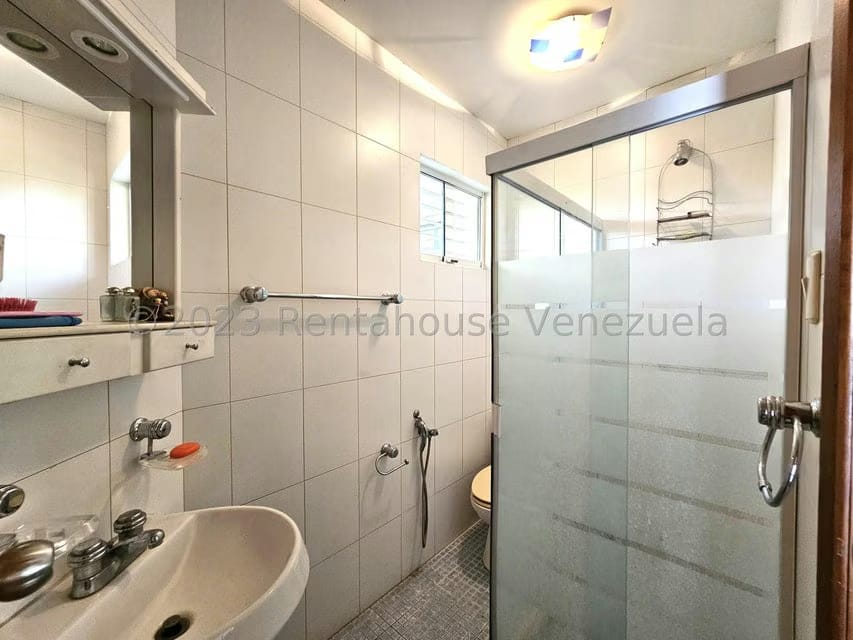Casa (Duplex) en Venta en Zona Este, Lara - 13