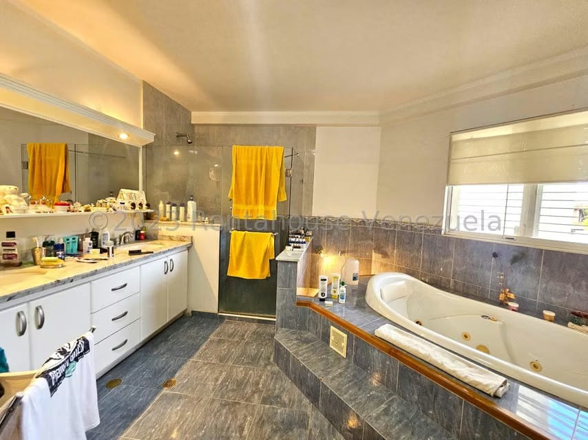 Casa (Duplex) en Venta en Zona Este, Lara - 25
