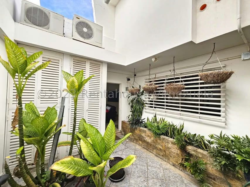 Casa (Duplex) en Venta en Zona Este, Lara - 33
