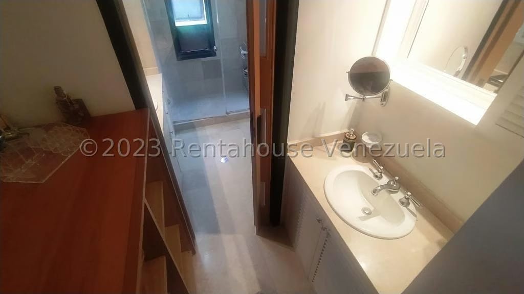 Apartamento (Multiples Niveles) en Venta en Mampote, Miranda - 21