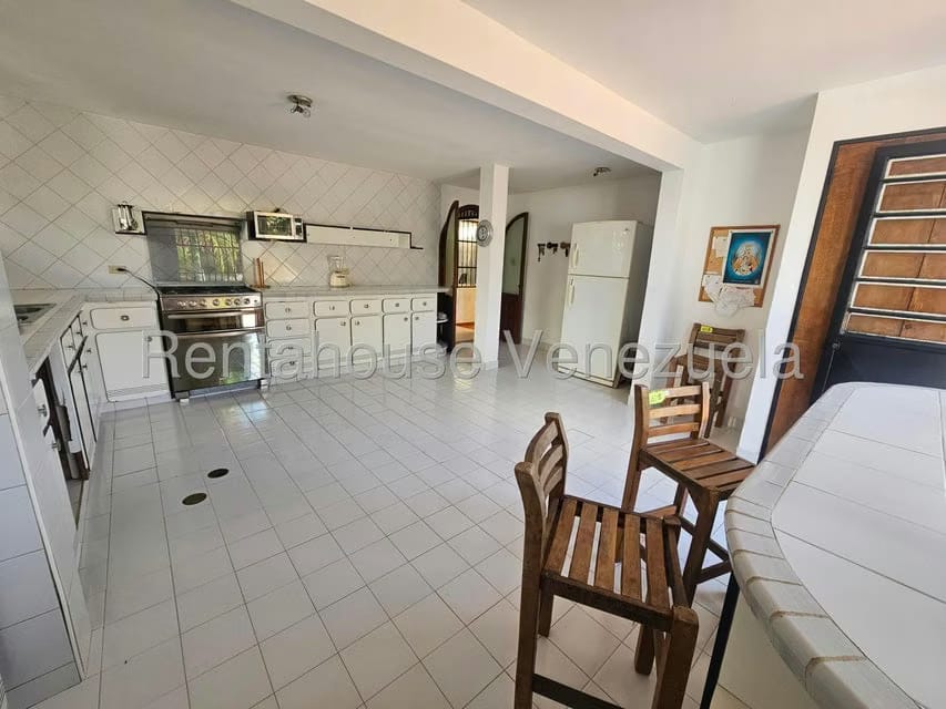 Casa (Colonial) en Venta en Baruta, Distrito Metropolitano - 8