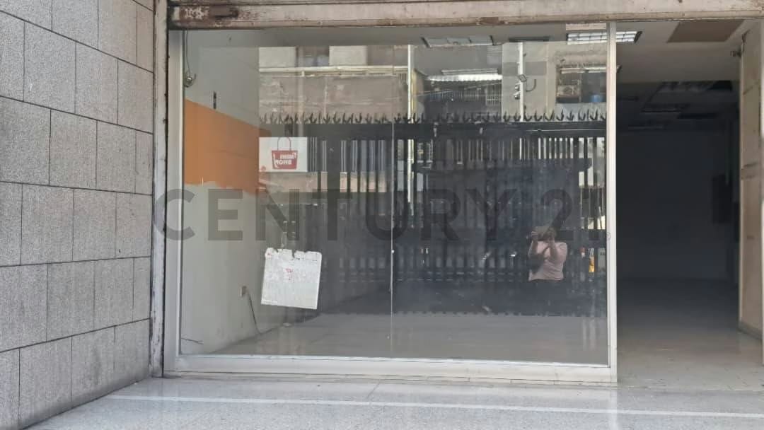 ML - Local Comercial en alquiler Av. Universidad
