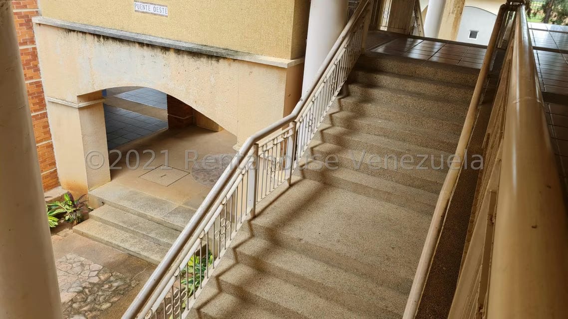 Comercial (Local Comercial) en Venta en Sector Avenida Intercomunal, Anzoategui - 2
