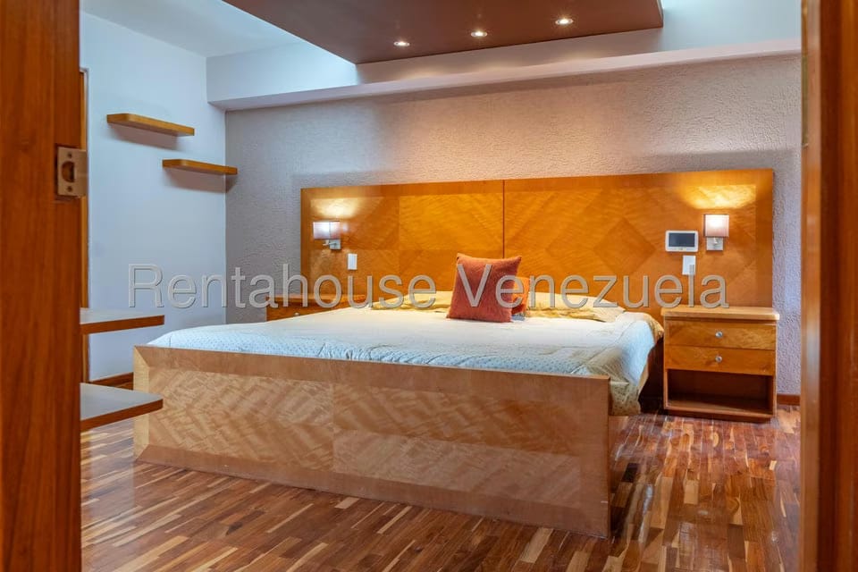 Apartamento (Multiples Niveles) en Alquiler en La Tahona, Distrito Metropolitano - 13