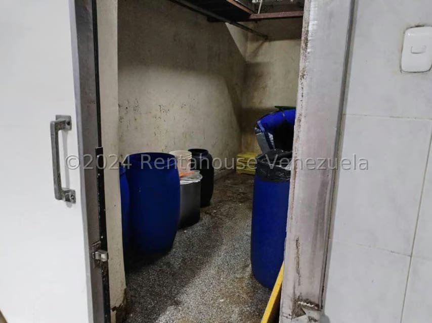 Comercial (Edificio) en Venta en Avenida Bolivar Sur, Carabobo - 24