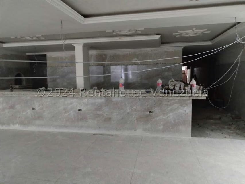 Comercial (Edificio) en Venta en Avenida Bolivar Sur, Carabobo - 28